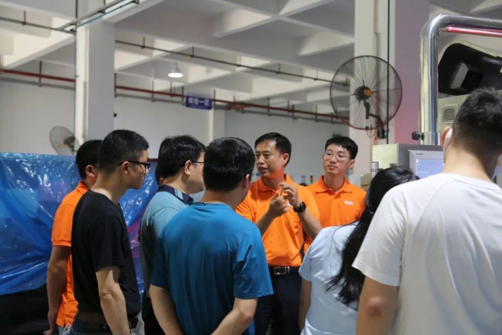 企业考察 | 新希望乳业高层团队到ag真人平台举行考察交流