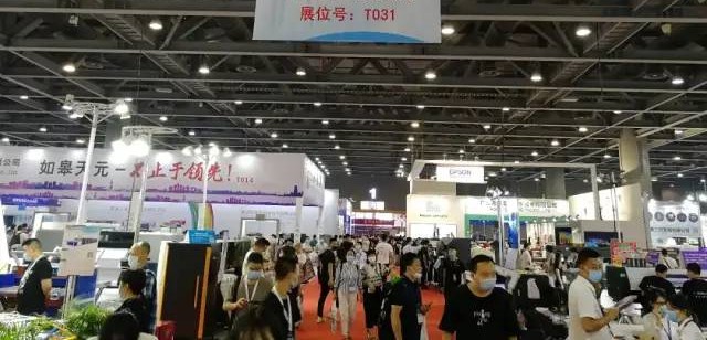 8头I3200打印机亮相！用科学支持打印生产，，，，解决品牌客户生产“顽疾”！