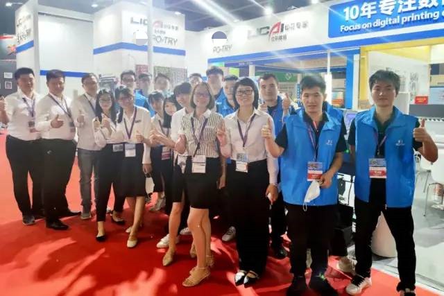 8头I3200打印机亮相！用科学支持打印生产，，，，解决品牌客户生产“顽疾”！