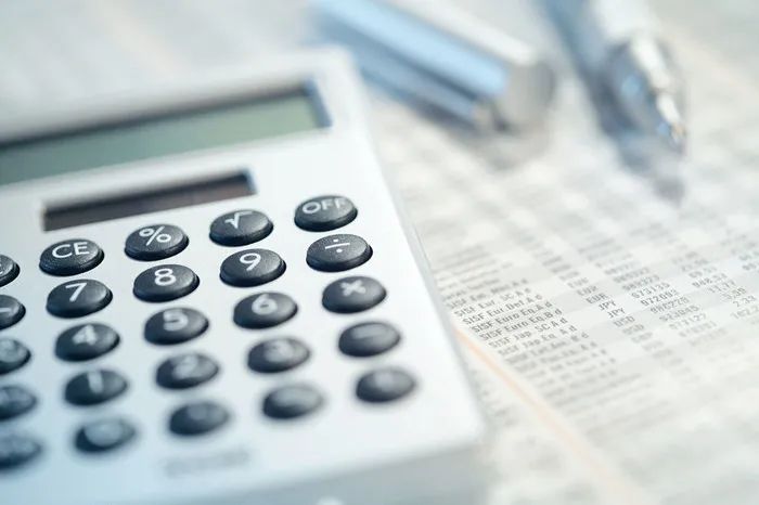 中国的市场上有凌驾70%的需求是来自于激光打印机？？？