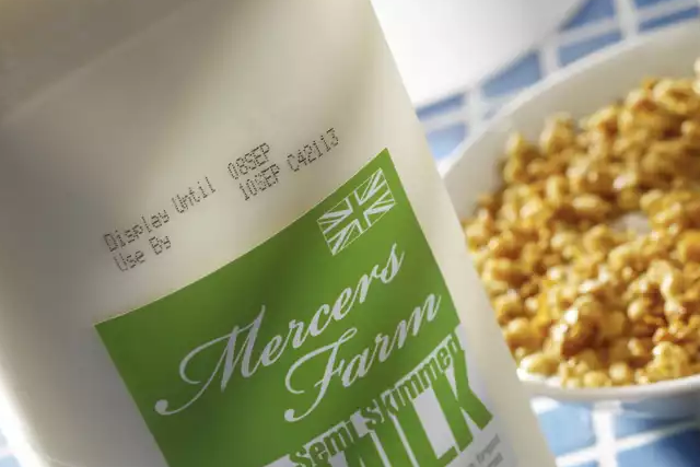 明确“食物逾期”界说，，，，，镌汰食物铺张